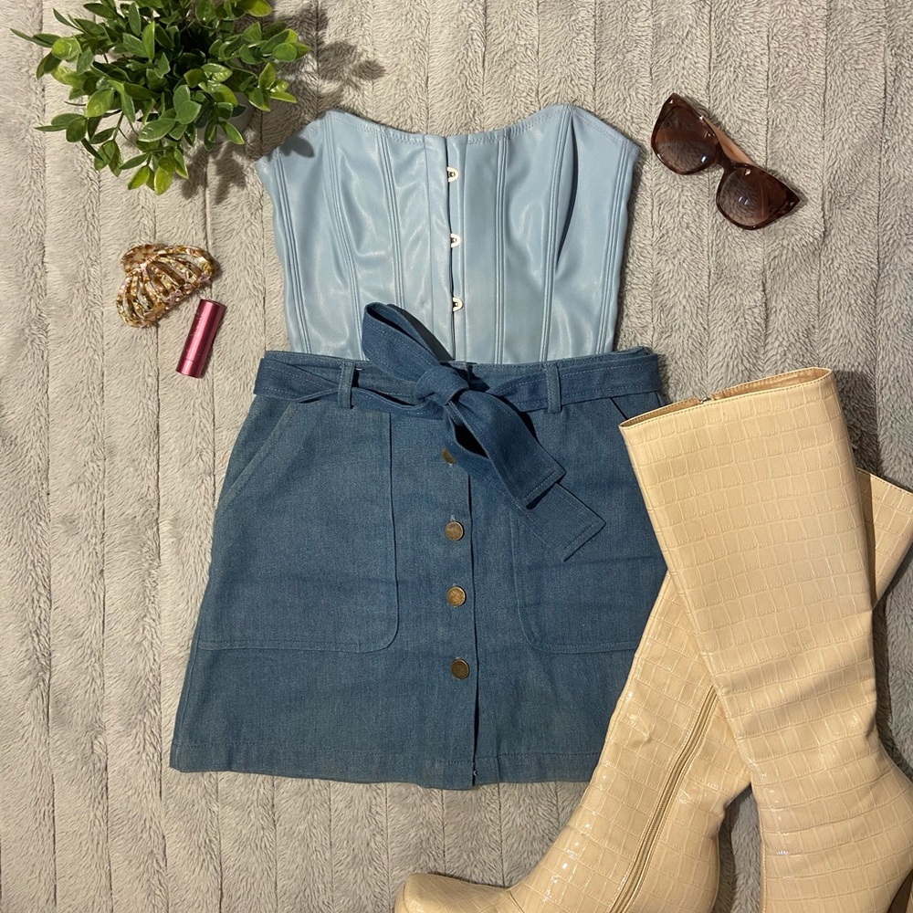 Button Up Belt Jean Skirt 💙